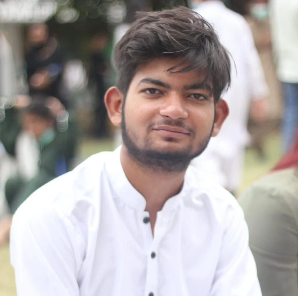 Abdul Razzaq Siddiqui — Head of Digital Marketing at Al-Rehman Enterprises